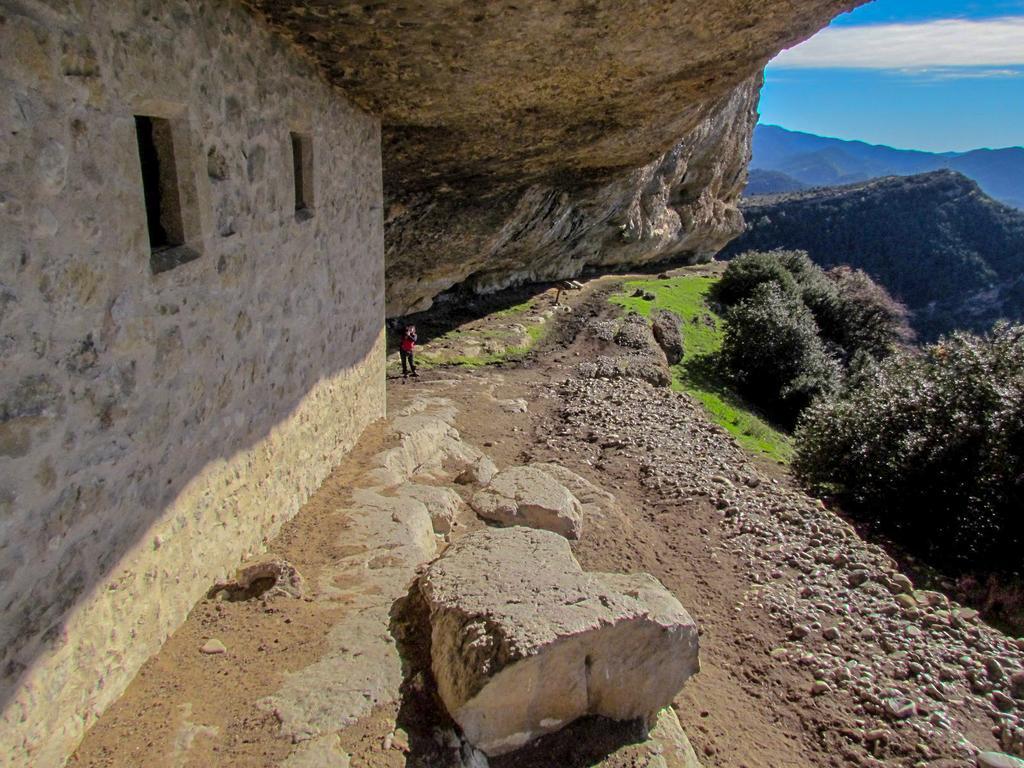 Albergue De Yebra Yebra de Basa Exterior photo