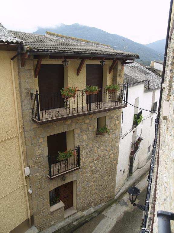 Albergue De Yebra Yebra de Basa Exterior photo
