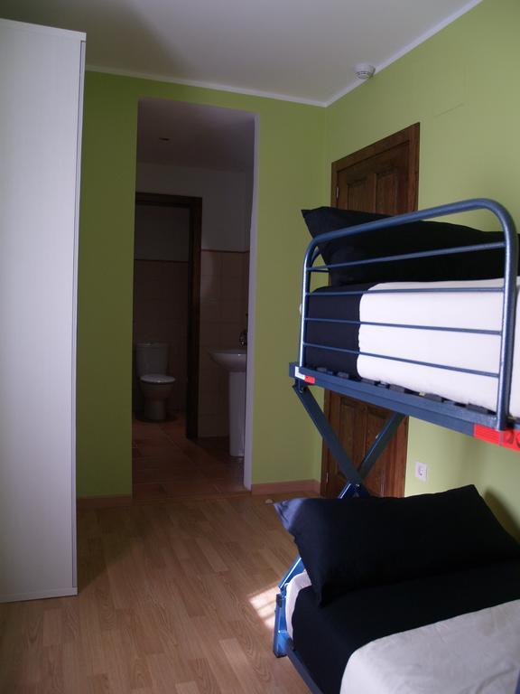 Albergue De Yebra Yebra de Basa Room photo