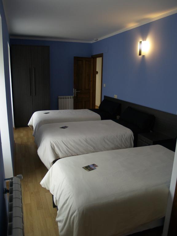 Albergue De Yebra Yebra de Basa Room photo