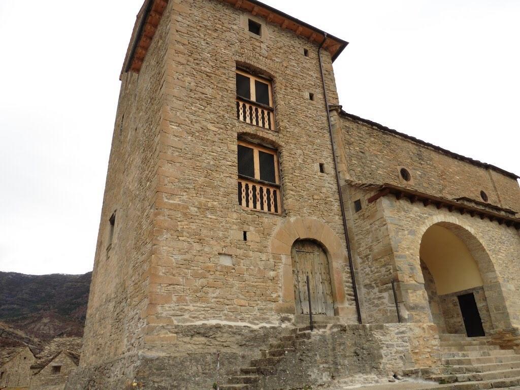 Albergue De Yebra Yebra de Basa Exterior photo